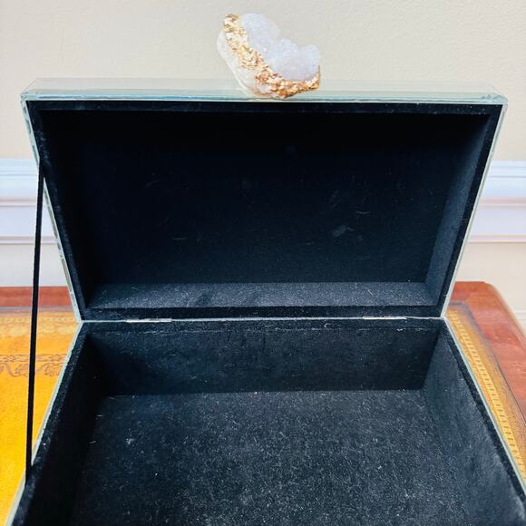 Mirrored Glass Hinged 8" Trinket Jewelry Box W/ Amethyst Geode Knob Gold Trim - Picture 12 of 12